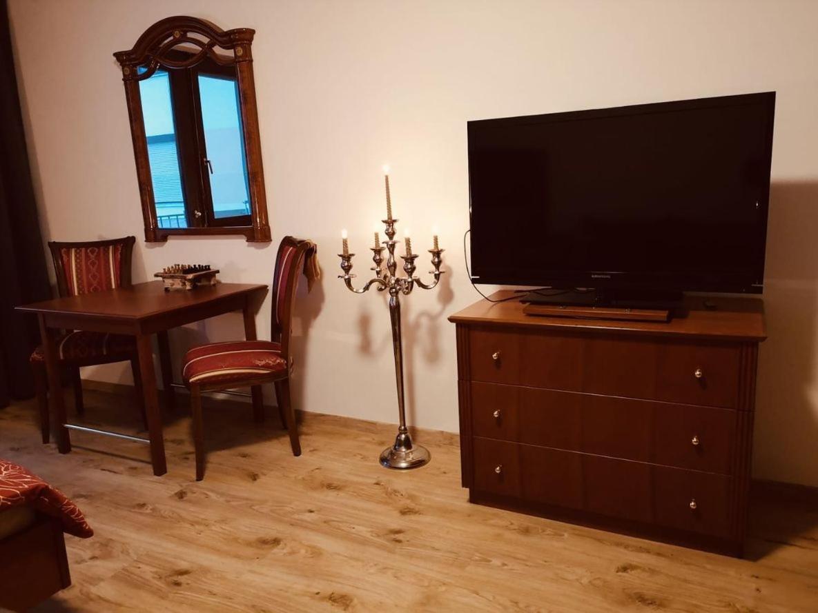 Thermenland-Traum Apartment Fuerstenfeld Luaran gambar
